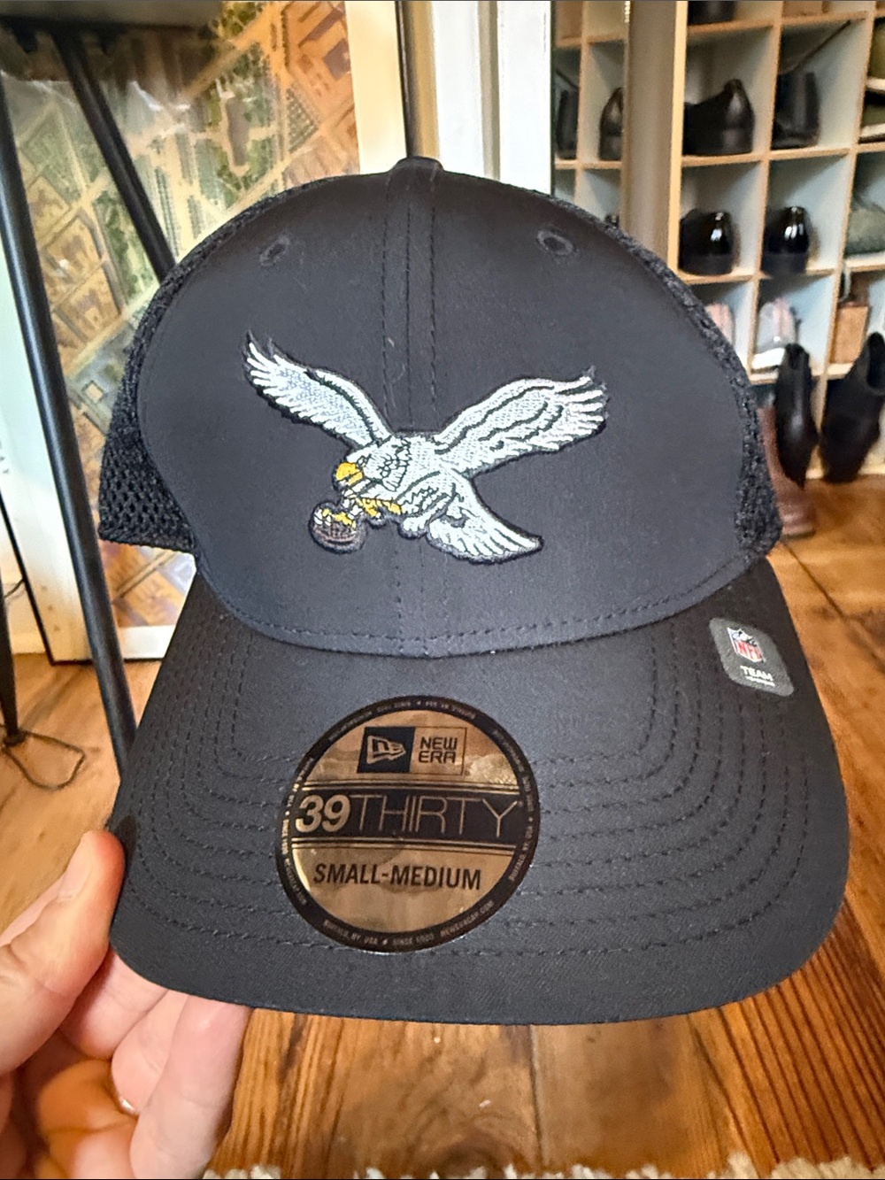 New Era Navy and Black Eagles 39THIRTY Trucker Hat